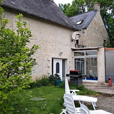 Gasthuis La Queue Du Etreham